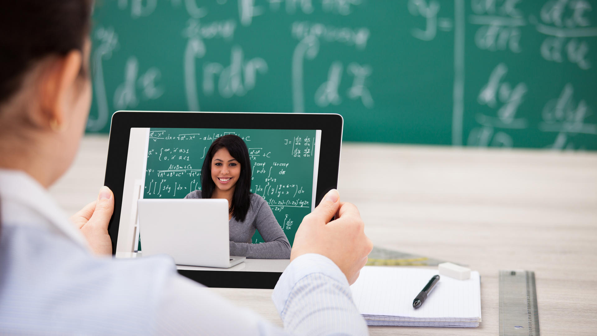 Nous donnons des cours en ligne!